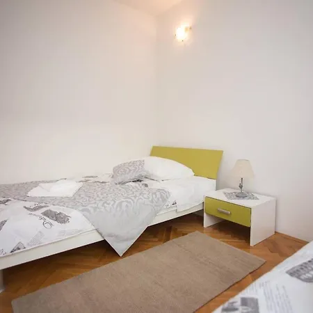 Santa Rita ספליט